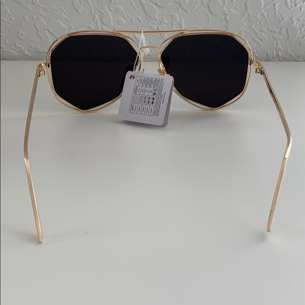 SUNGLASSES - Picture 3 of 7